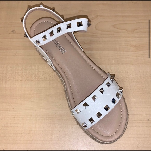 Cushionaire Shoes - Cushionaire Women’s Platform Sandal